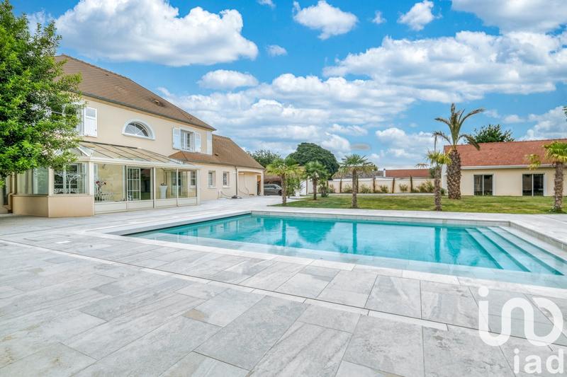 Maison - 300 m² - 7 pièces