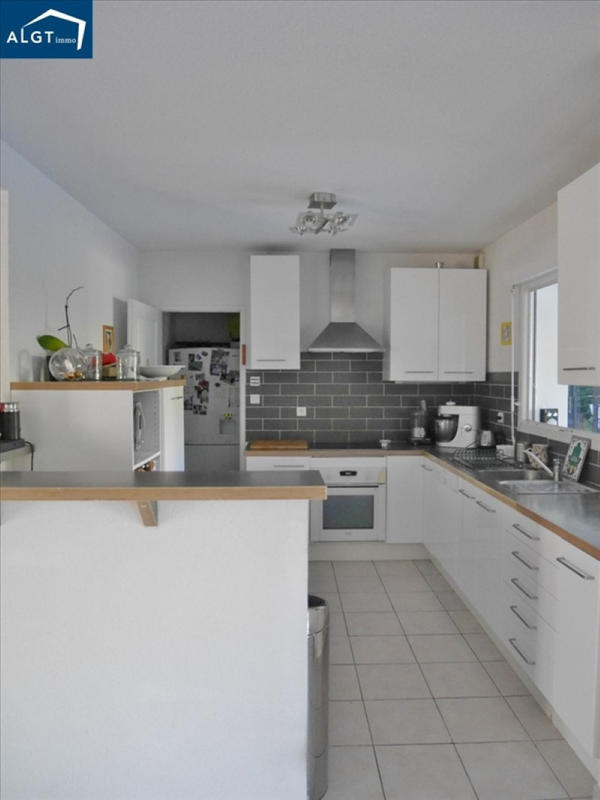 Maison - 141 m² - 6 pièces