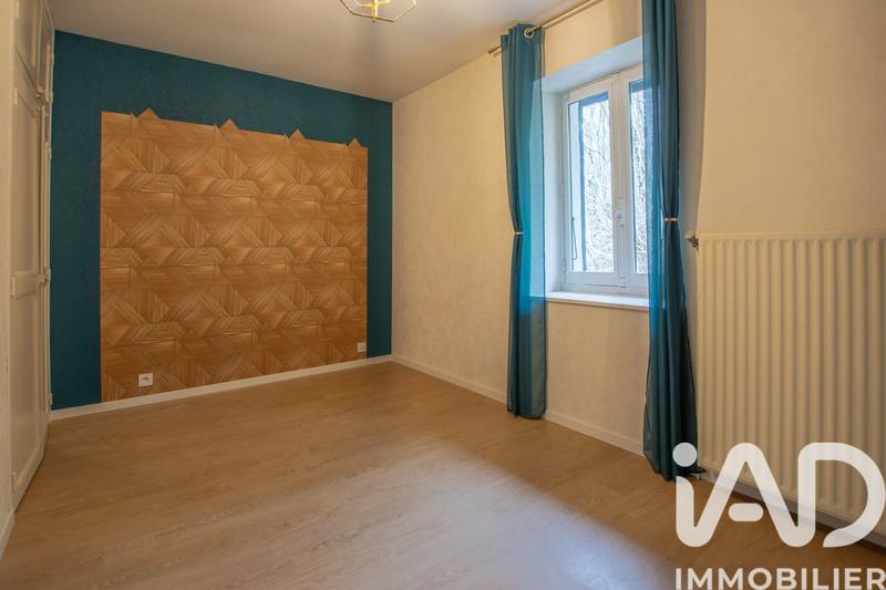 Maison - 180 m² - 8 pièces