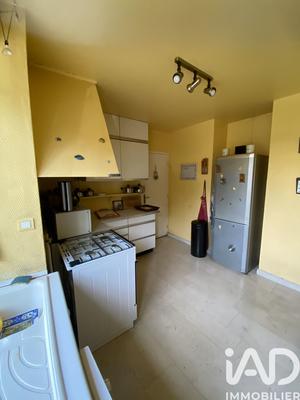 Maison - 238 m² - 5 pièces