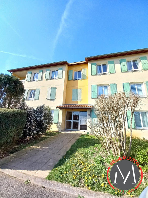 Appartement - 99 m² - 3 pièces