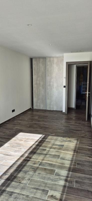 Villa - 223 m² - 7 pièces