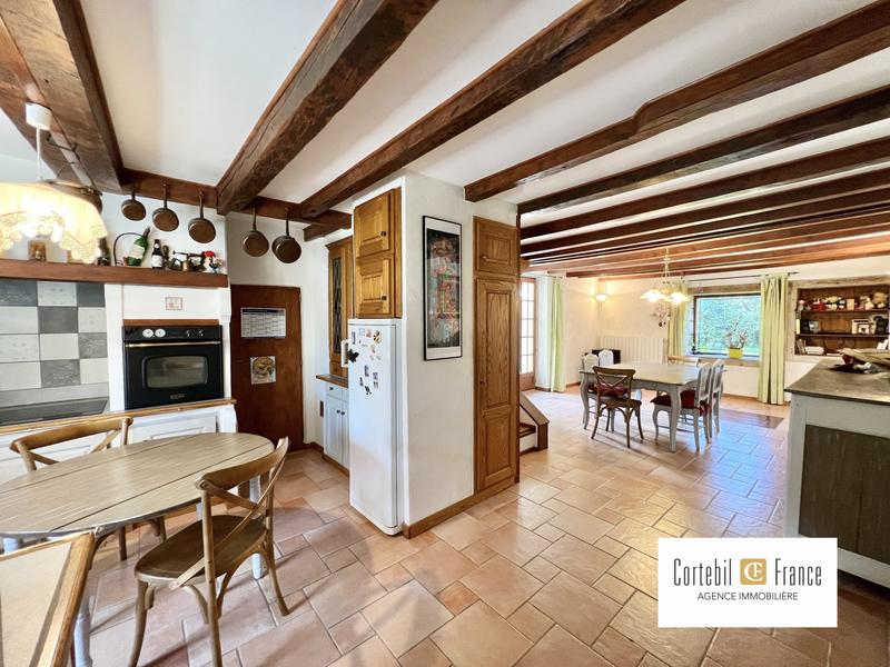 Maison - 270 m² - 5 pièces