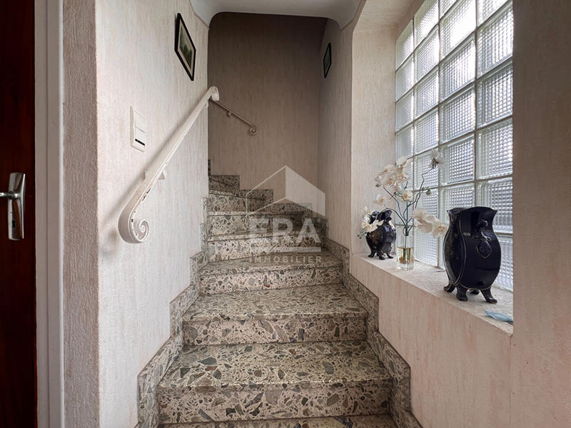 Maison - 158 m² - 8 pièces