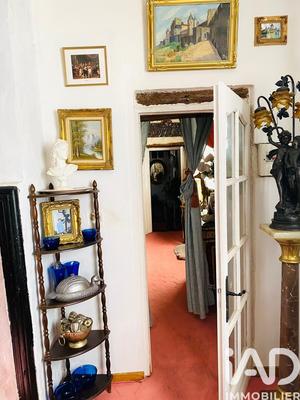 Maison - 180 m² - 10 pièces