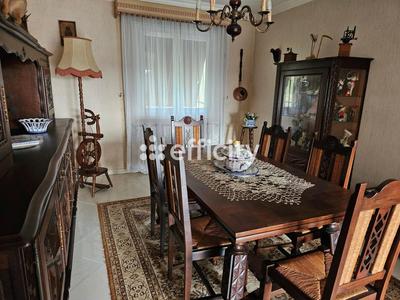 Maison - 89 m² - 5 pièces