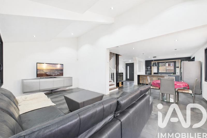 Maison - 170 m² - 5 pièces