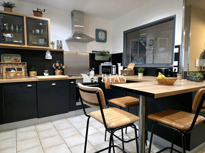 Maison - 85 m² - 4 pièces