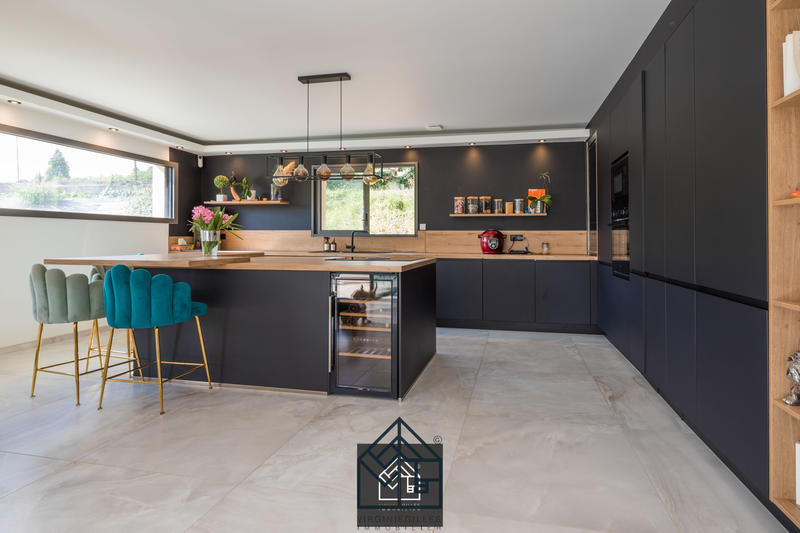 Maison - 160 m² - 5 pièces