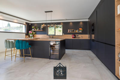 Maison - 160 m² - 5 pièces