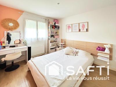 Maison - 146 m² - 8 pièces