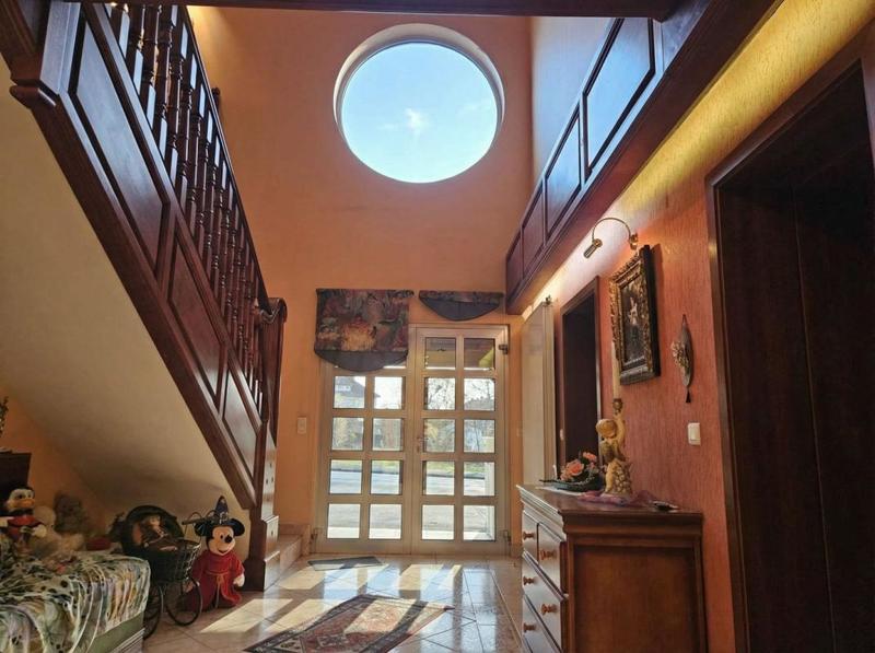 Maison - 218 m² - 7 pièces