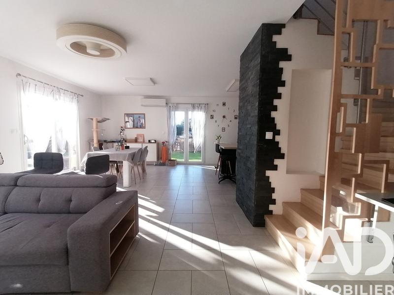 Maison - 111 m² - 5 pièces