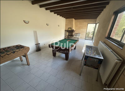 Maison - 180 m² - 7 pièces