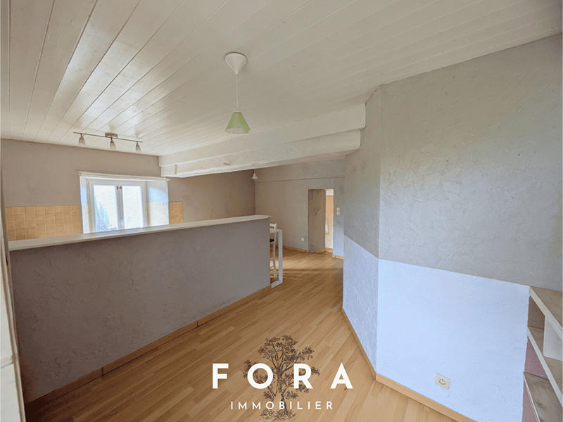 Maison - 104 m² - 5 pièces