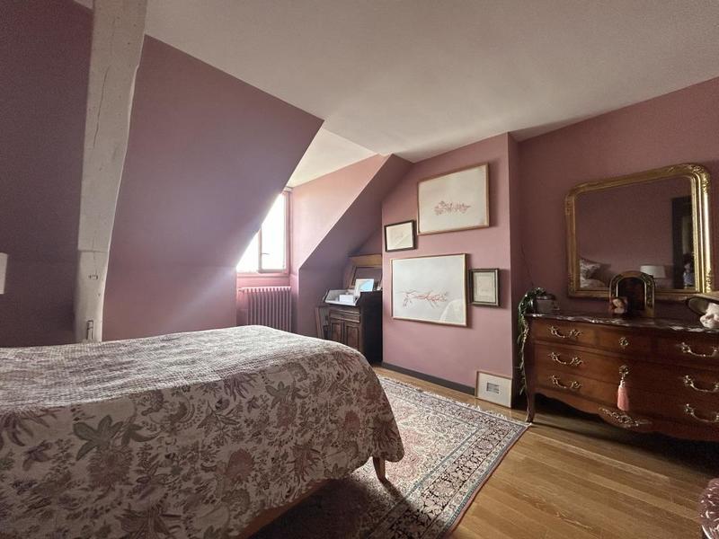 Appartement - 130 m² - 5 pièces