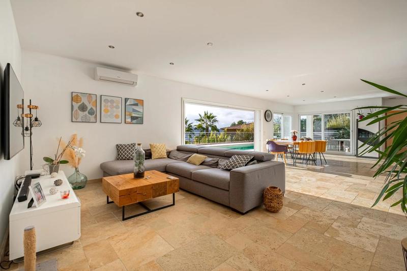 Villa - 290 m² - 10 pièces