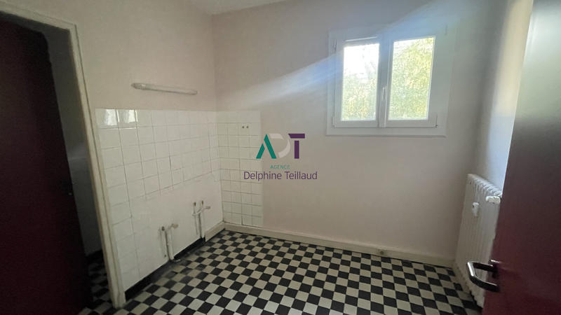 Appartement - 217 m² - 9 pièces