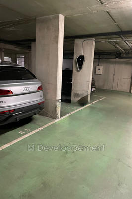 Parking / Garage - 12 m²