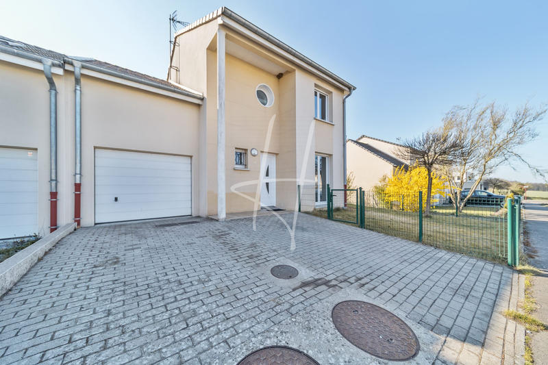 Maison - 120 m² - 6 pièces