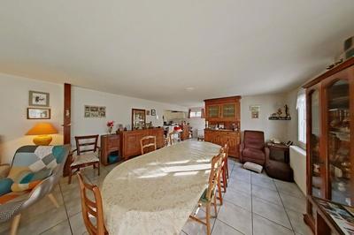 Maison - 170 m² - 7 pièces