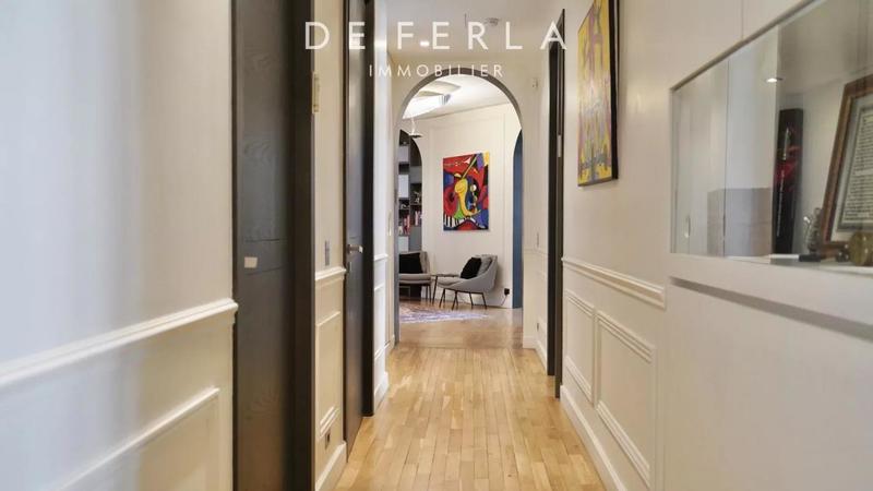 Appartement - 275 m² - 7 pièces