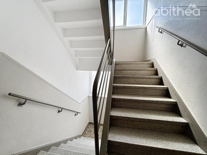 Appartement - 65 m² - 4 pièces