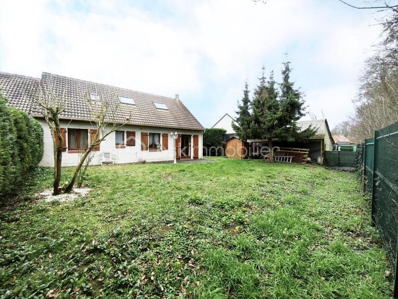 Maison traditionnelle - 100 m² - 5 pièces