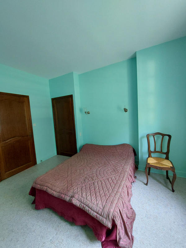 Villa - 216 m² - 9 pièces