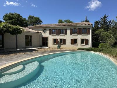 Villa - 245 m² - 8 pièces