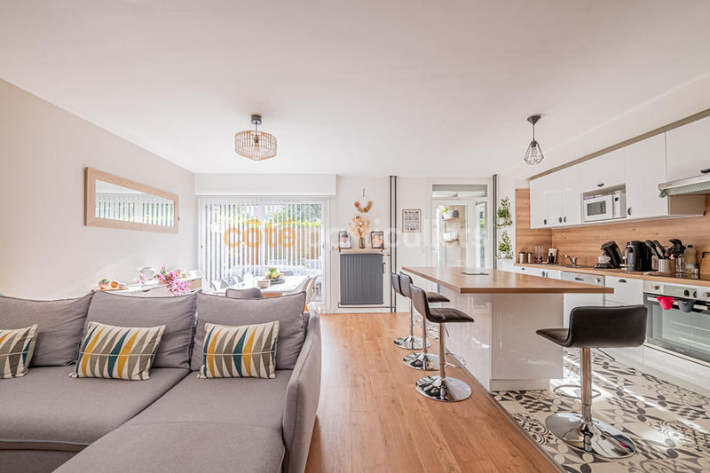 Appartement - 81 m² - 4 pièces