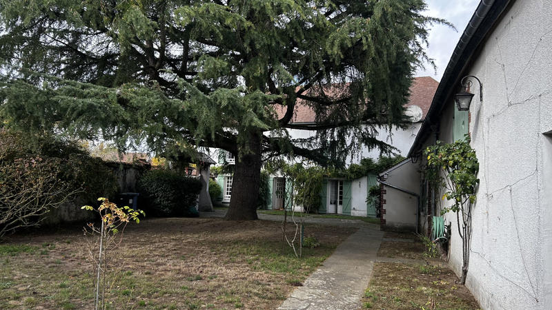 Maison - 211 m² - 7 pièces