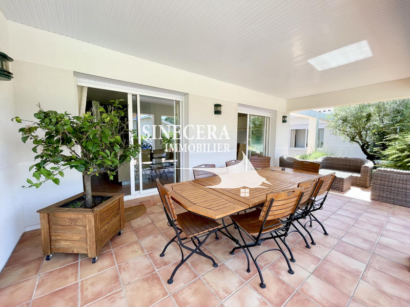 Villa - 193 m² - 6 pièces