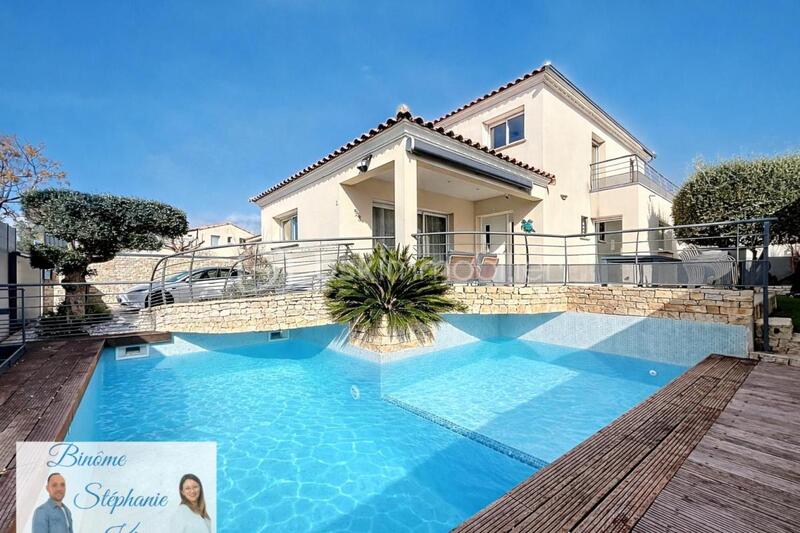 Maison - 156 m² - 7 pièces