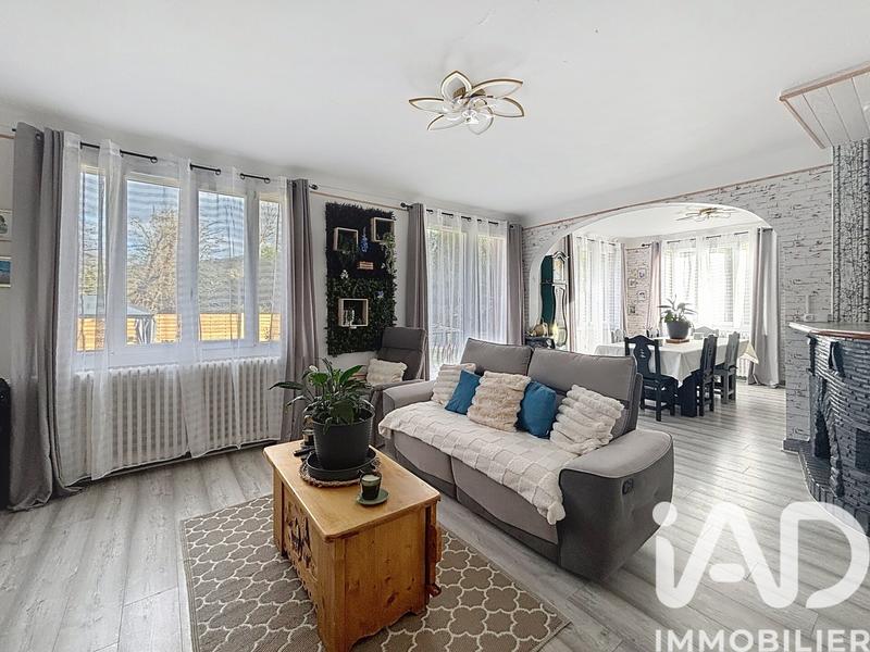 Maison - 177 m² - 7 pièces