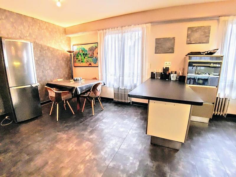 Appartement - 160 m² - 6 pièces