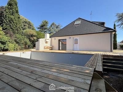 Maison - 184 m² - 6 pièces