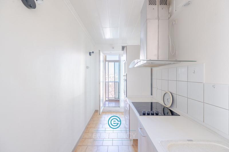 Appartement - 65 m² - 4 pièces