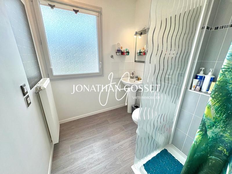 Appartement - 93 m² - 5 pièces