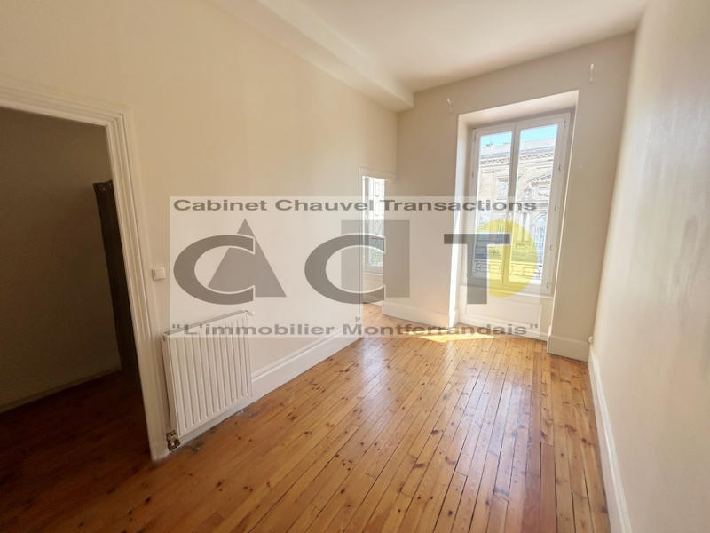 Appartement - 177 m² - 7 pièces