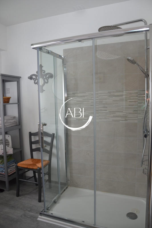 Maison traditionnelle - 164 m² - 6 pièces