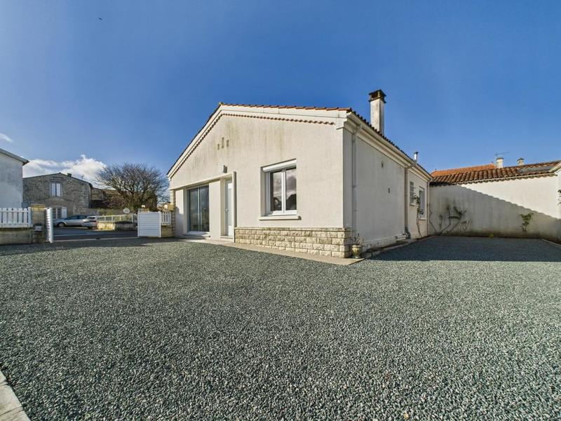 Maison - 95 m² - 3 pièces