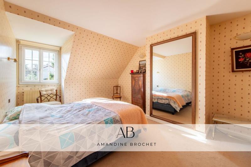 Maison - 163 m² - 6 pièces