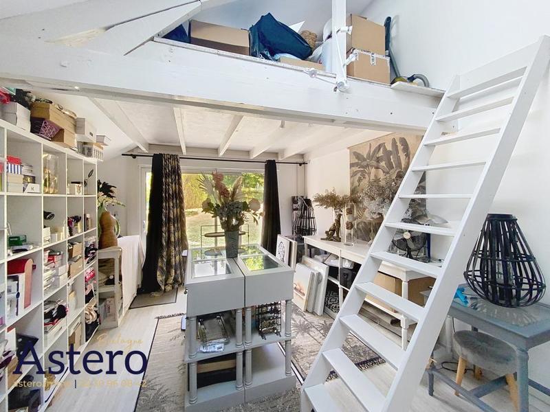 Propriété - 255 m² - 8 pièces