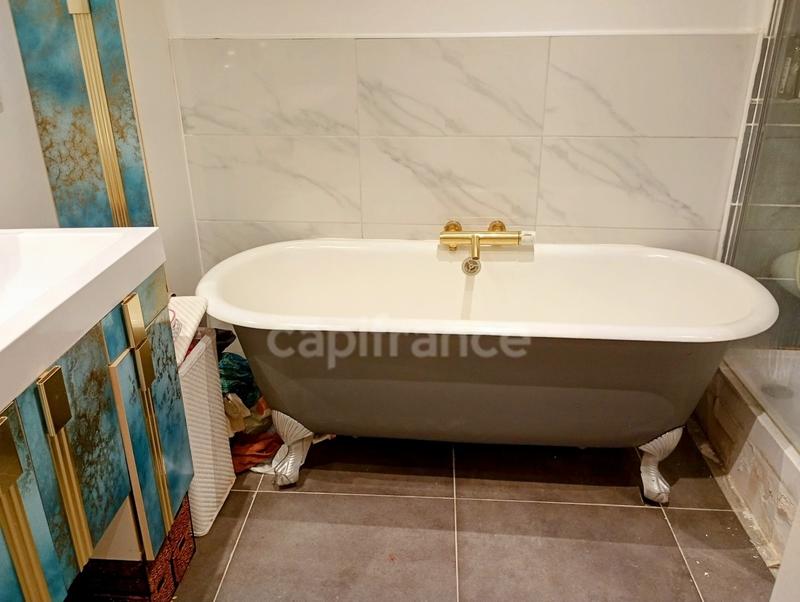 Appartement - 102 m² - 3 pièces