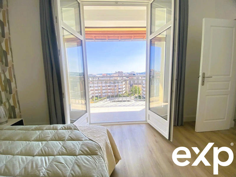 Appartement - 96 m² - 3 pièces