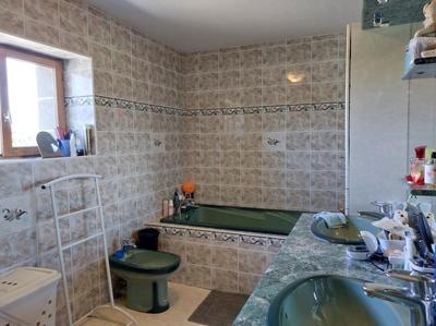 Maison de village - 167 m² - 7 pièces