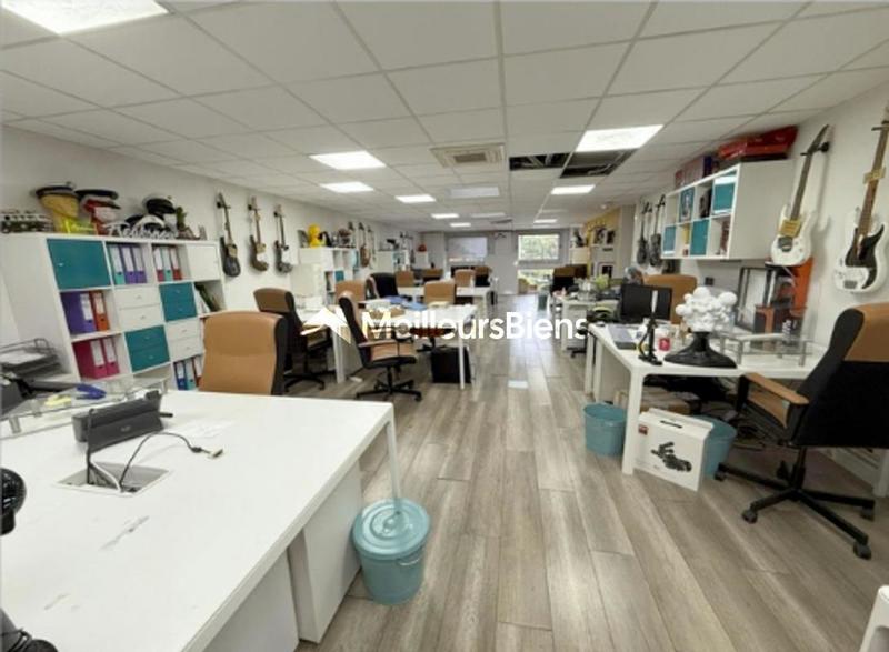 Local d'activité / Entrepôt - 750 m²