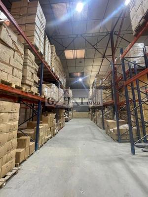 Entrepôt - 1 445 m²