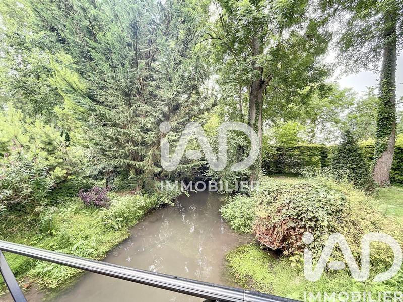 Maison - 360 m² - 12 pièces